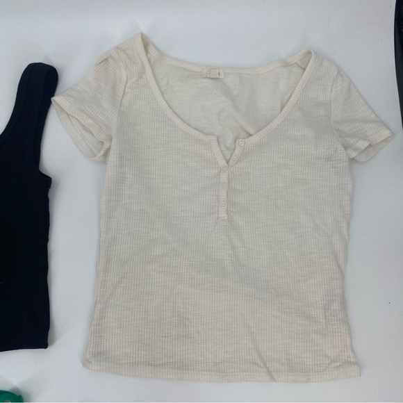 Garage Bundle - Tank Tops - Short Sleeve Tees - Short Shorts - Size XL - Picture 7 of 11